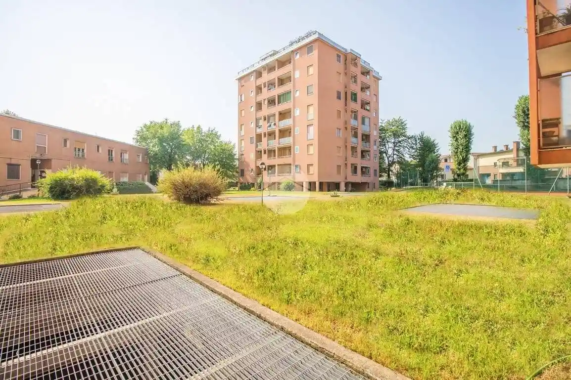 Appartamento in vendita a Garbagnate Milanese