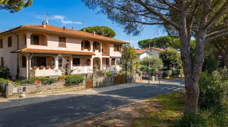 Casa indipendente in vendita a Rosignano Marittimo