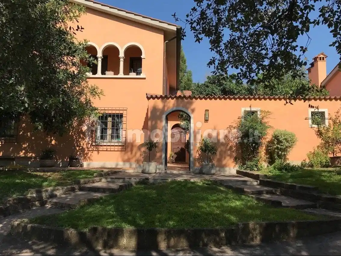 Villa in affitto a Roma