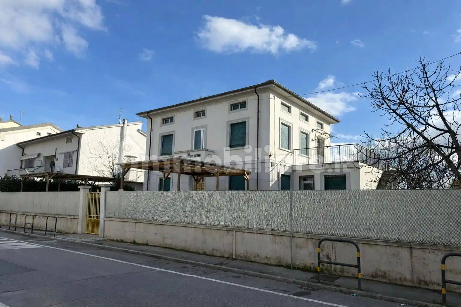 Villa in vendita a Prato