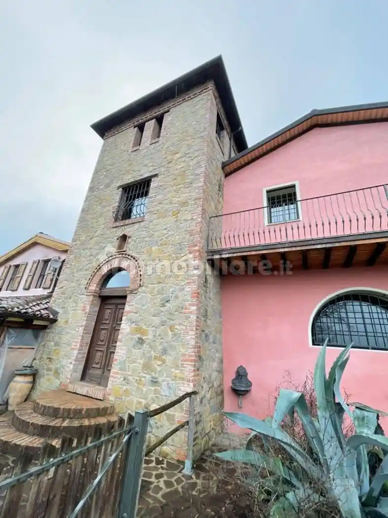 Villa in vendita a Castel d'Aiano