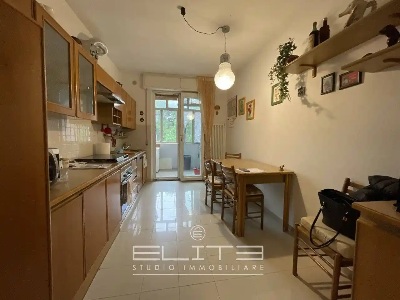 Appartamento in vendita a Falconara Marittima