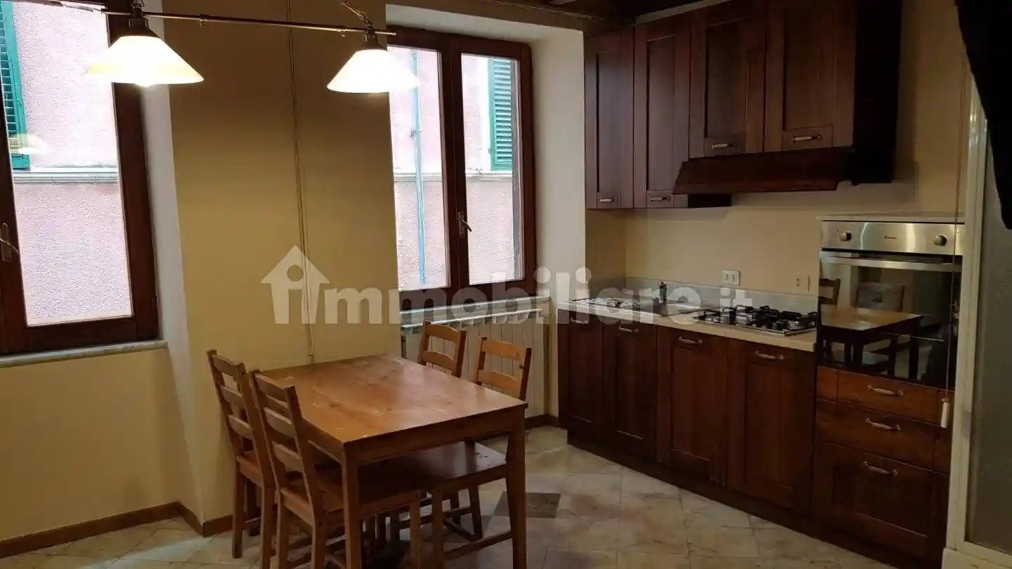 Appartamento in affitto a Carrara