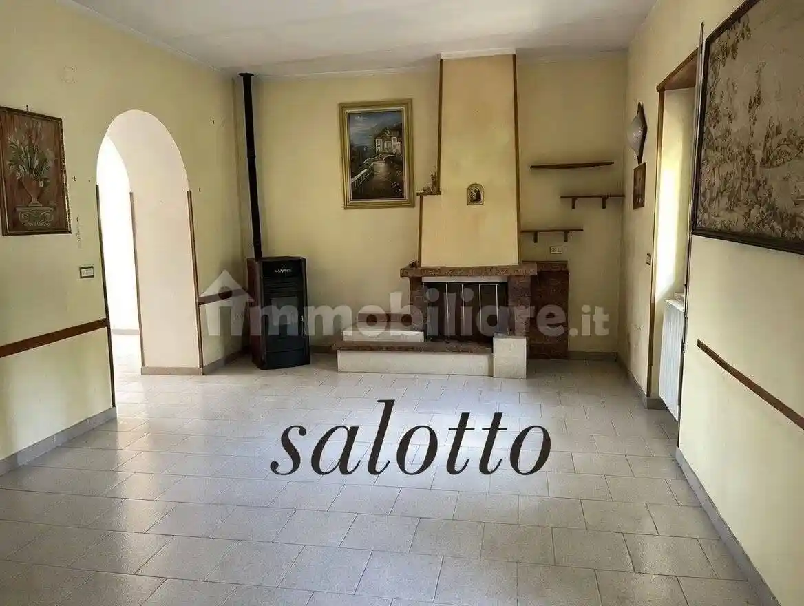 Appartamento in vendita a Falciano del Massico