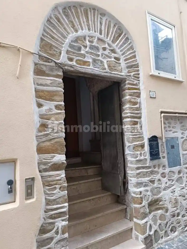 Appartamento in vendita a Pisoniano