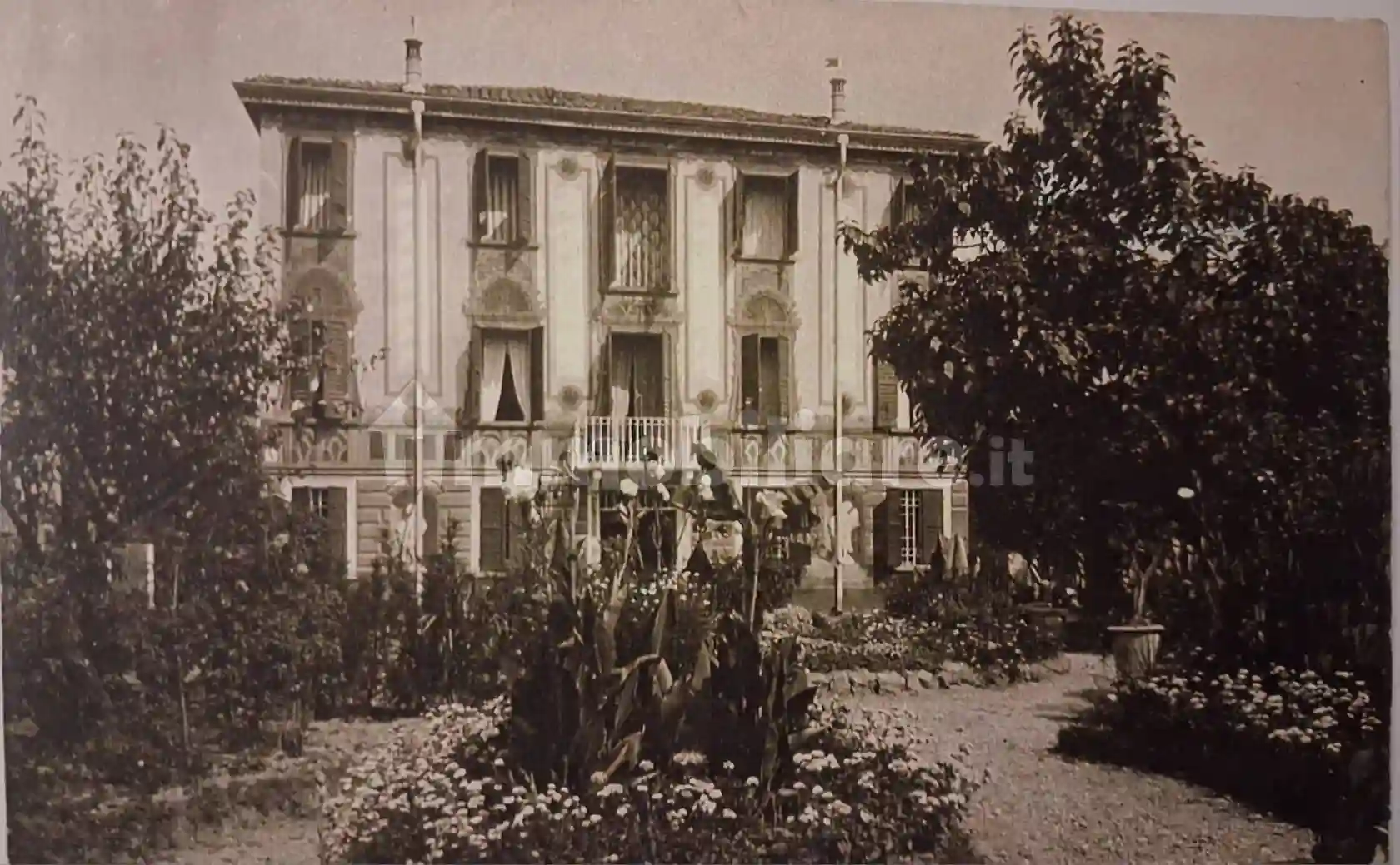 Villa - foto 2
