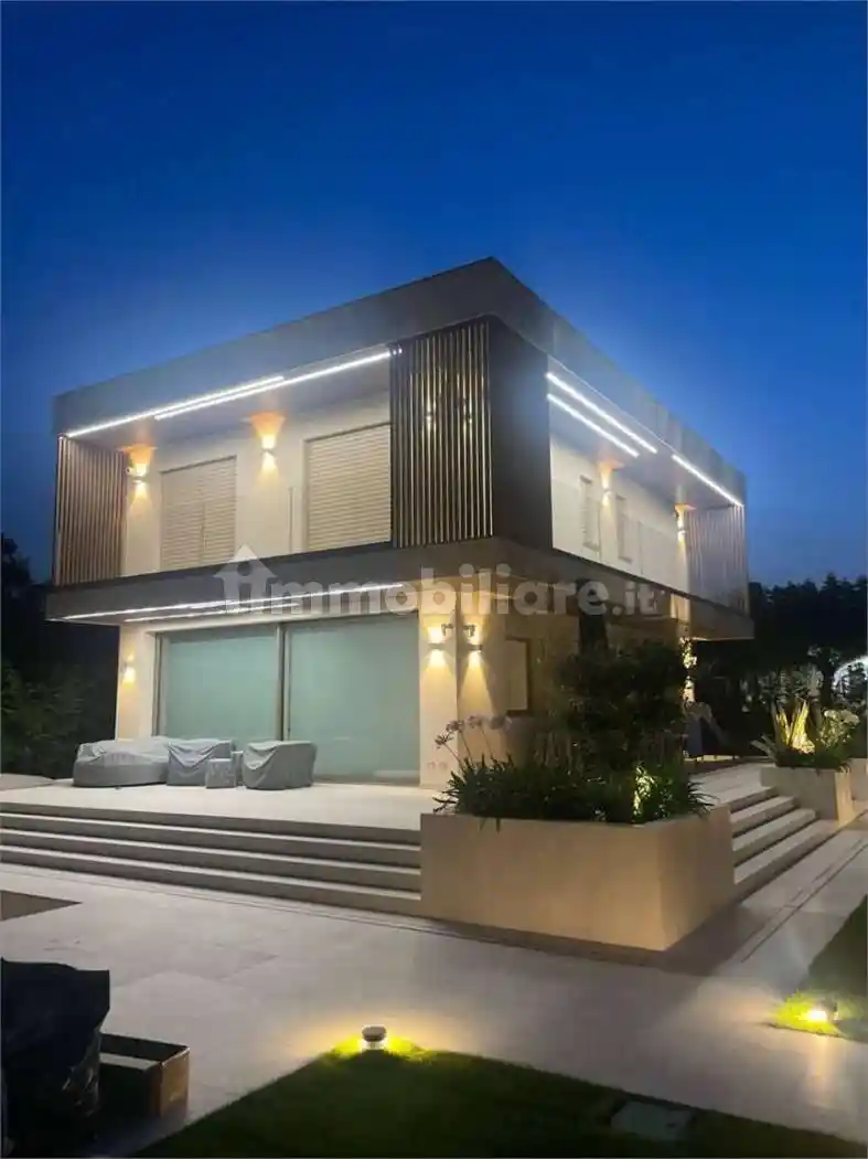 Villa in vendita a Forte dei Marmi