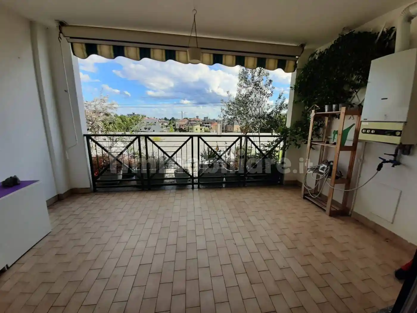 Appartamento in affitto a Biassono