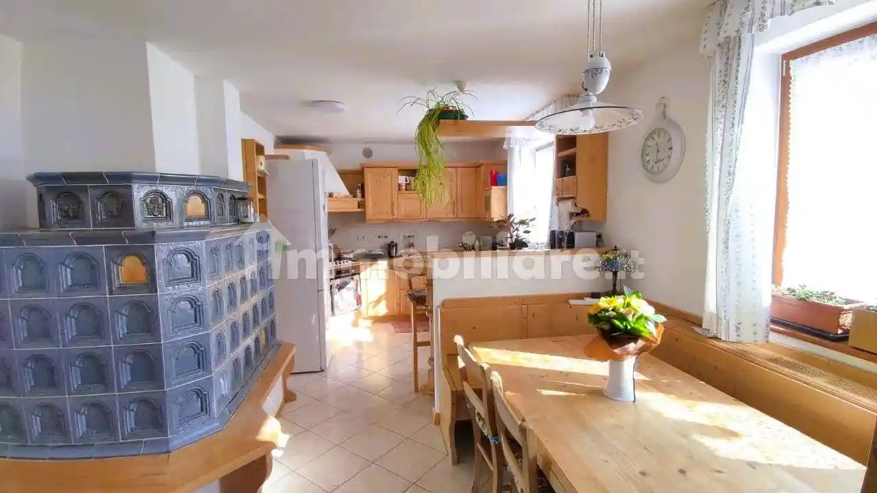 Appartamento in vendita a Cimone