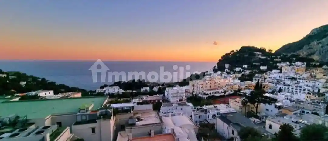 Appartamento in vendita a Capri