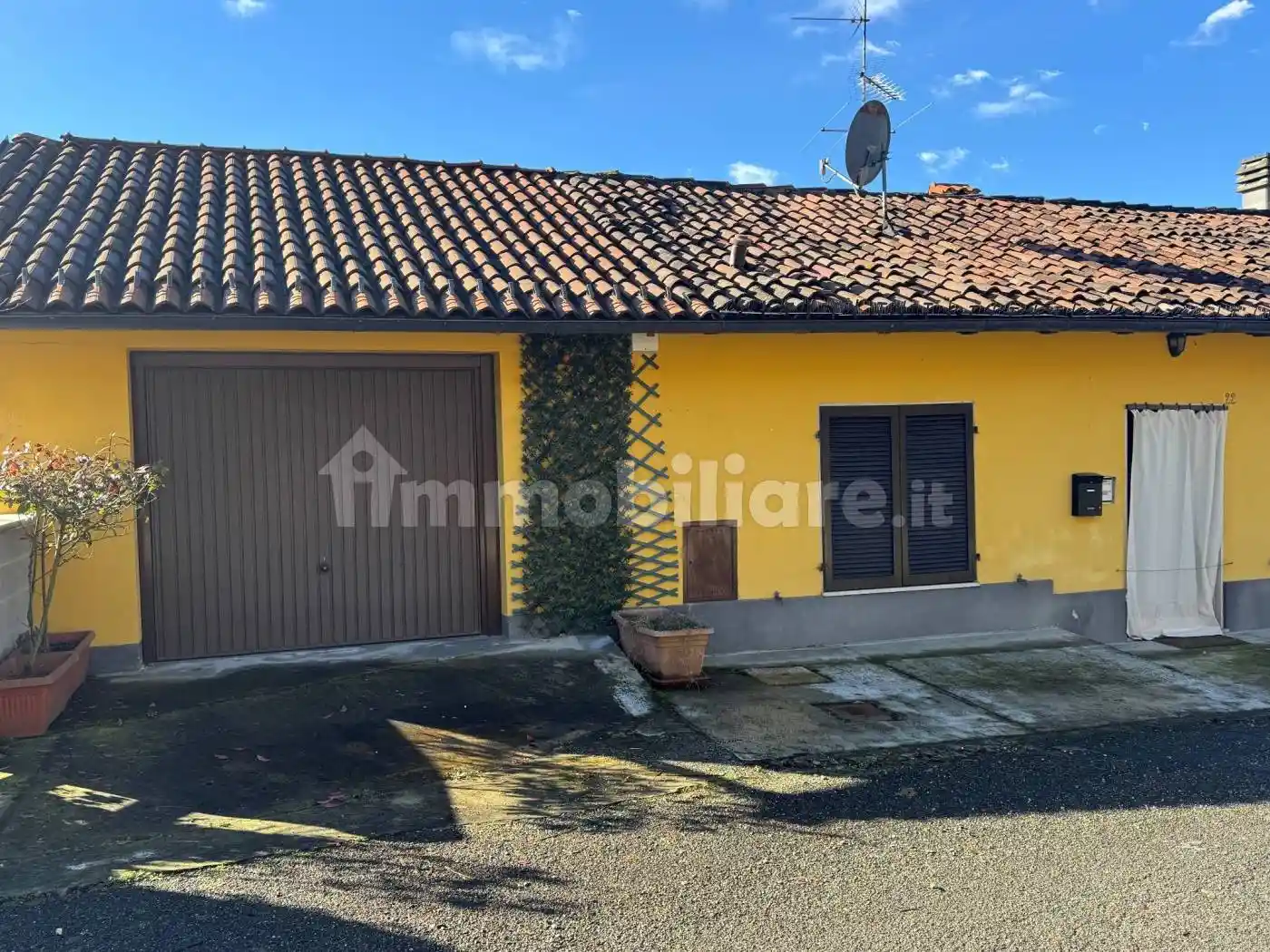 Villa in vendita a Camino