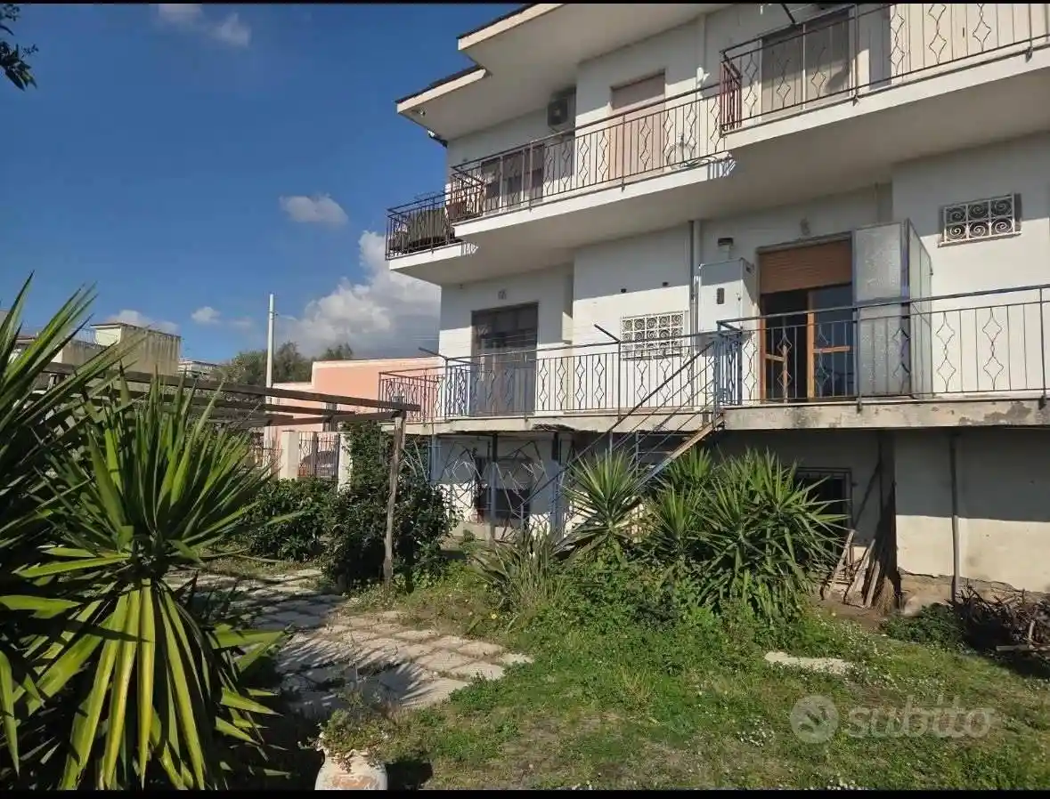 Appartamento in affitto a Trecase