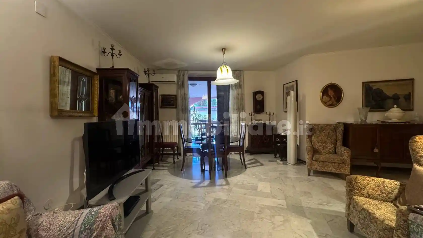 Appartamento in vendita a Napoli