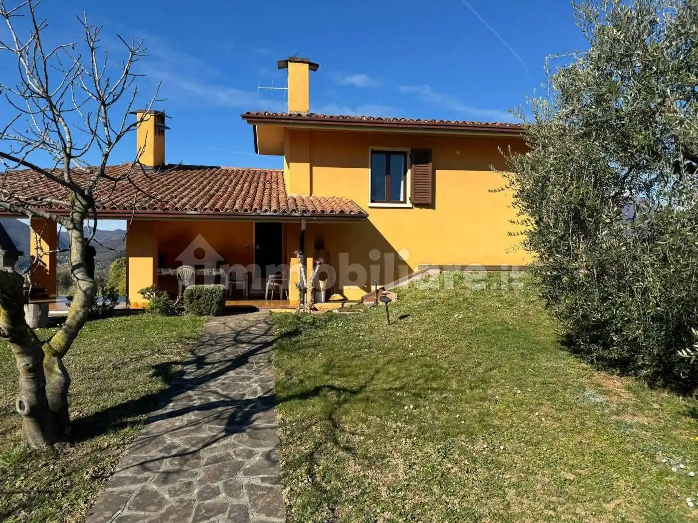Villa in vendita a San Felice del Benaco