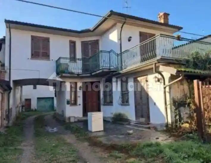 Casa indipendente in vendita a Ottobiano