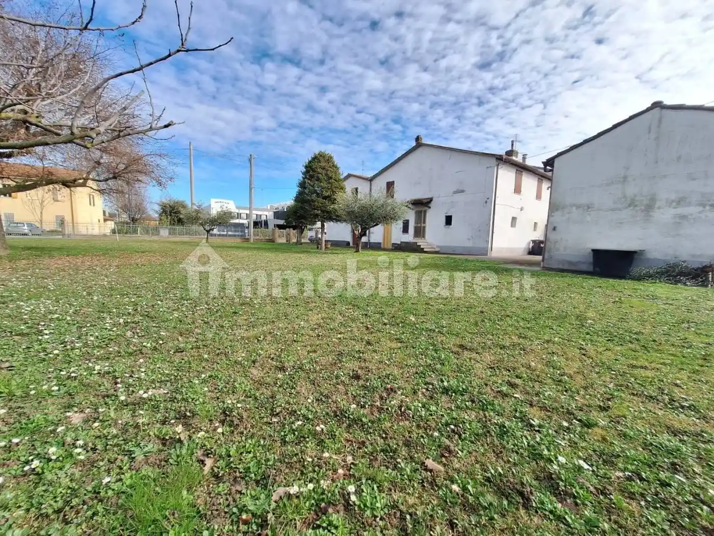 Casa indipendente in vendita a Forlì