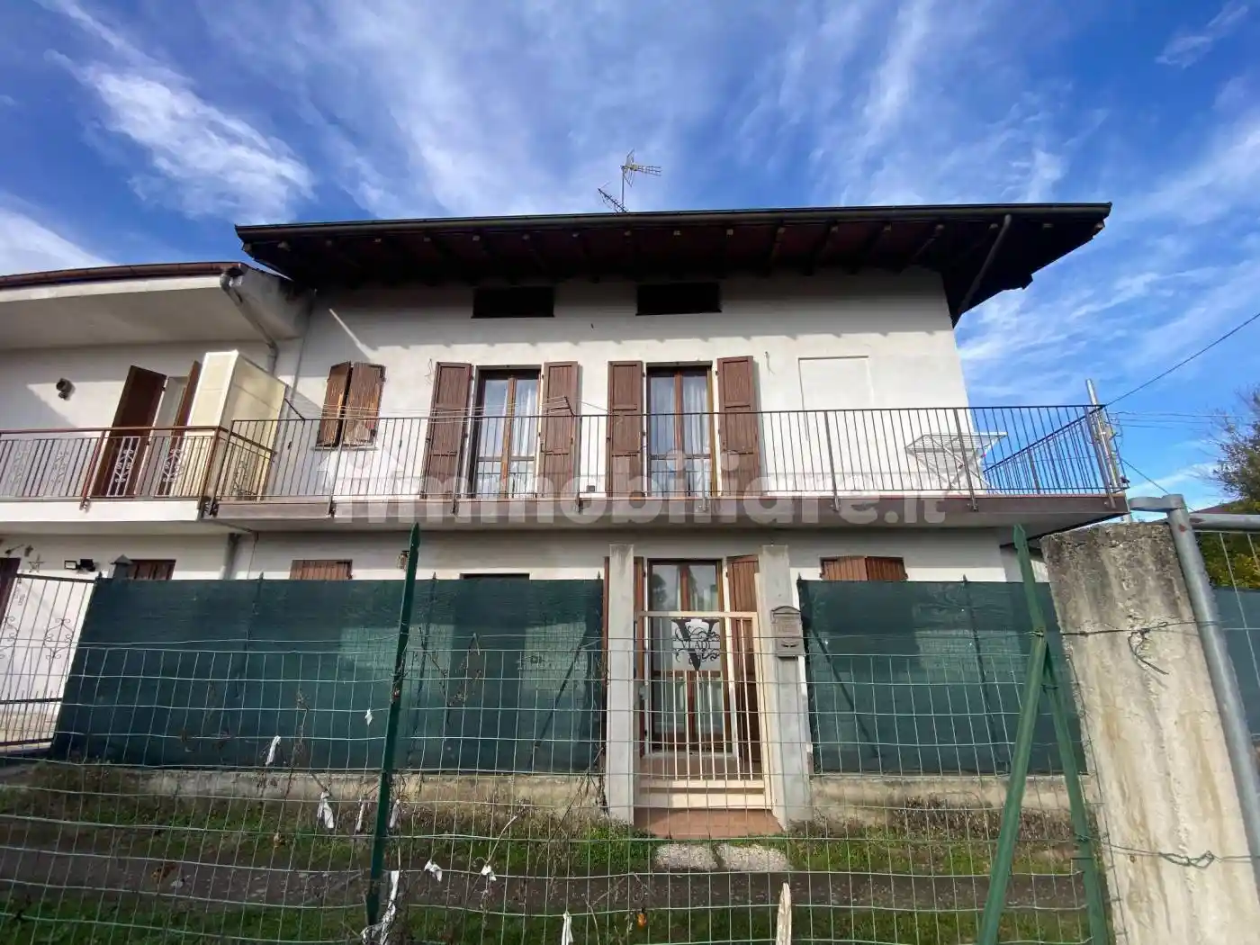 Villa in vendita a Agrate Conturbia