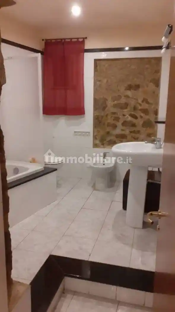 Appartamento in vendita a Ischia di Castro