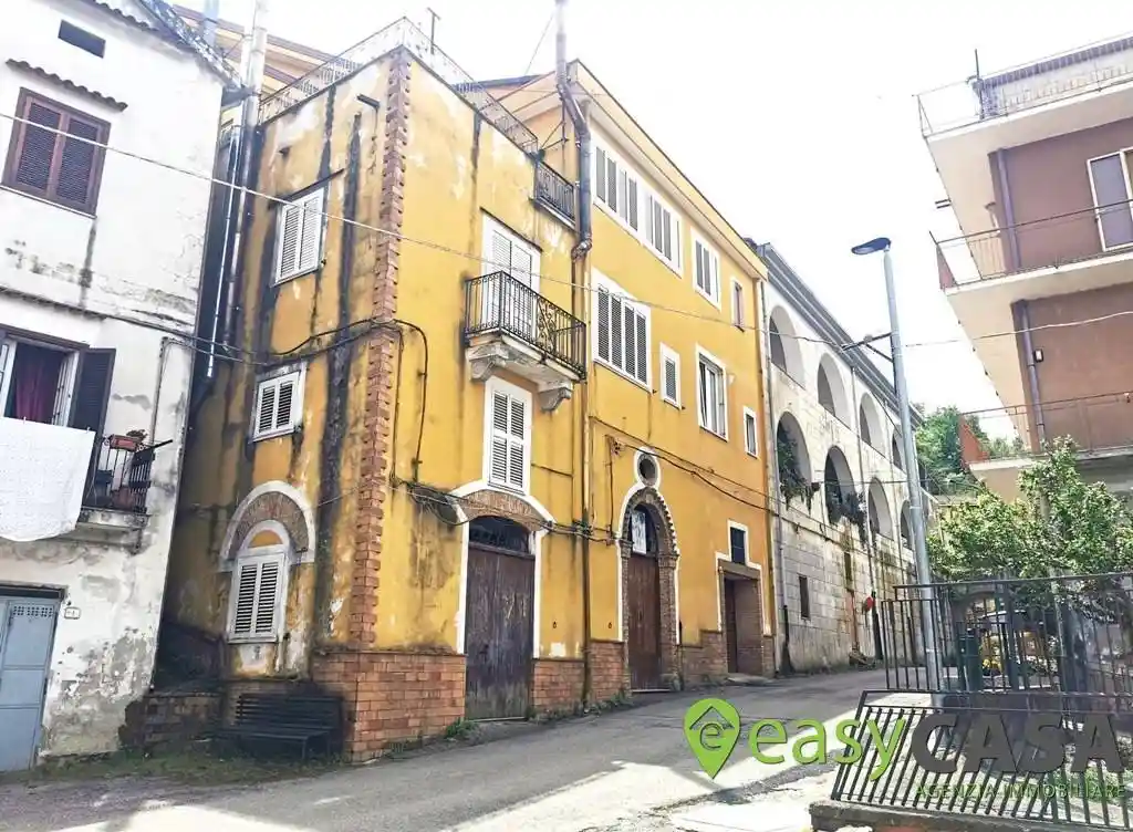 Appartamento in vendita a Montecorvino Rovella