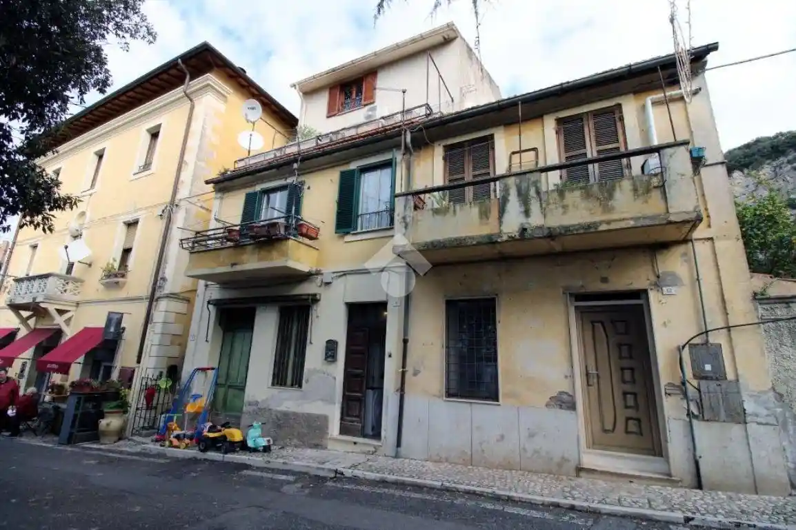 Appartamento in vendita a Poggio Catino