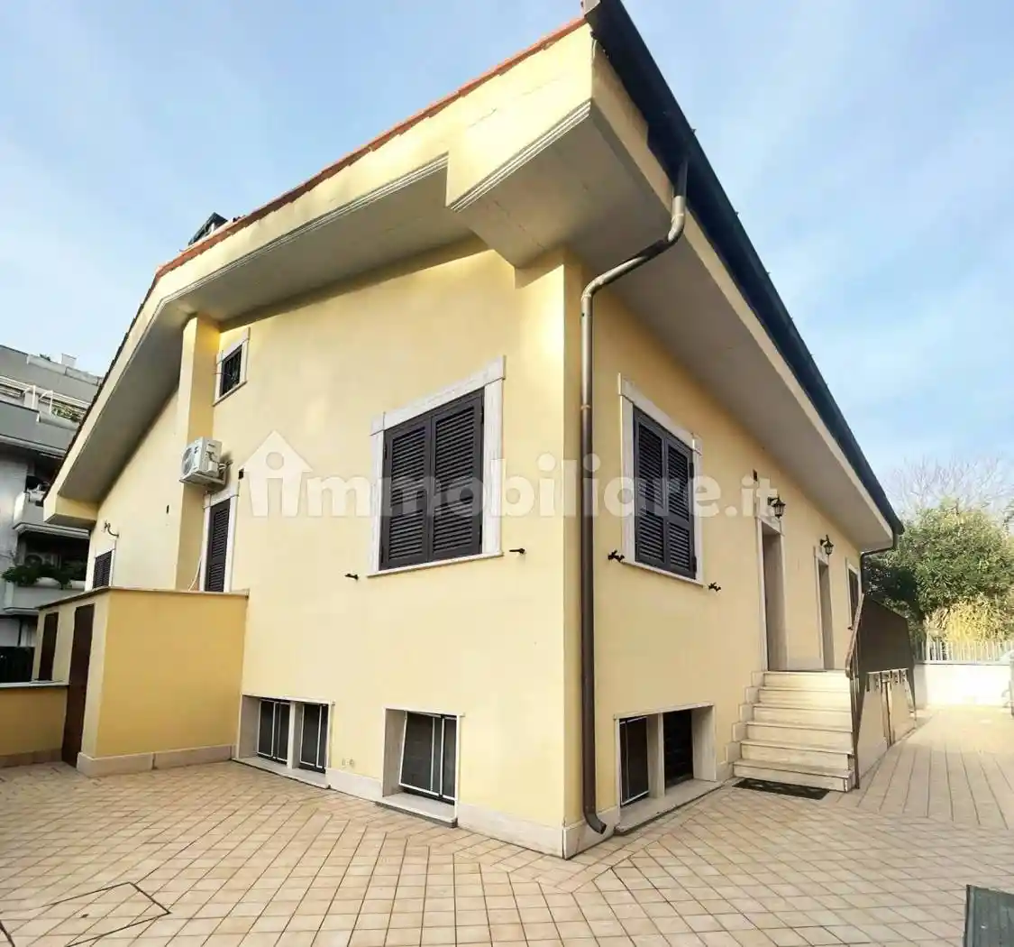 Appartamento in affitto a Roma