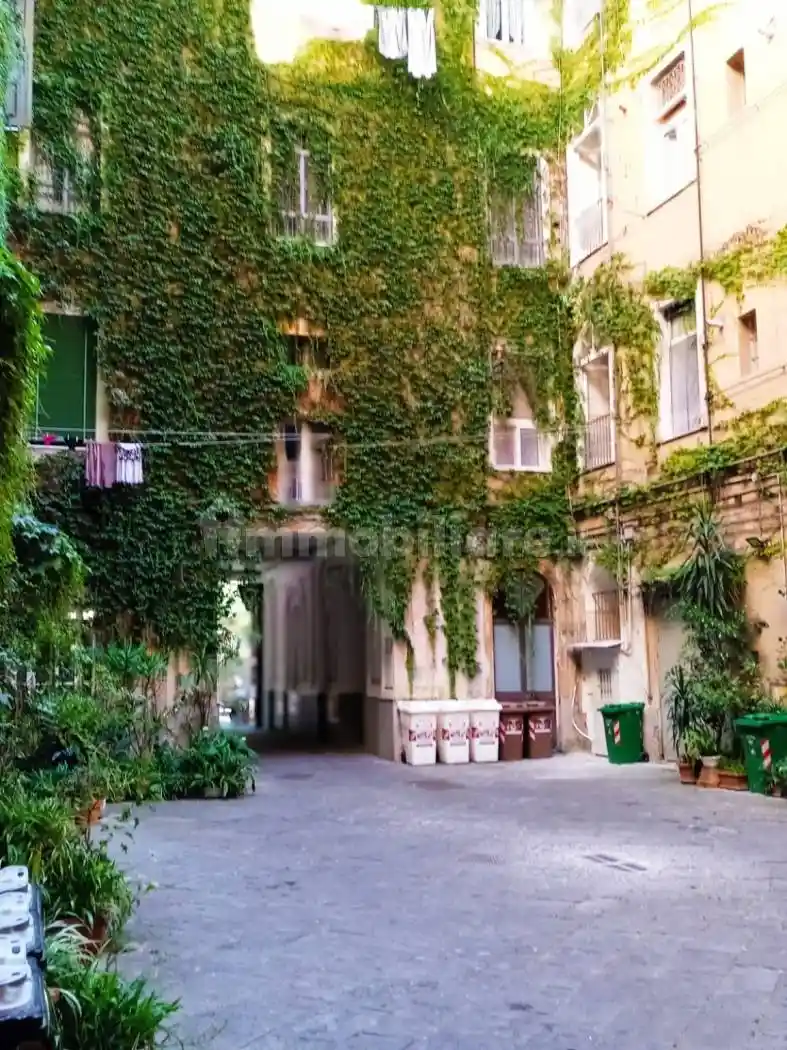 Appartamento in vendita a Napoli