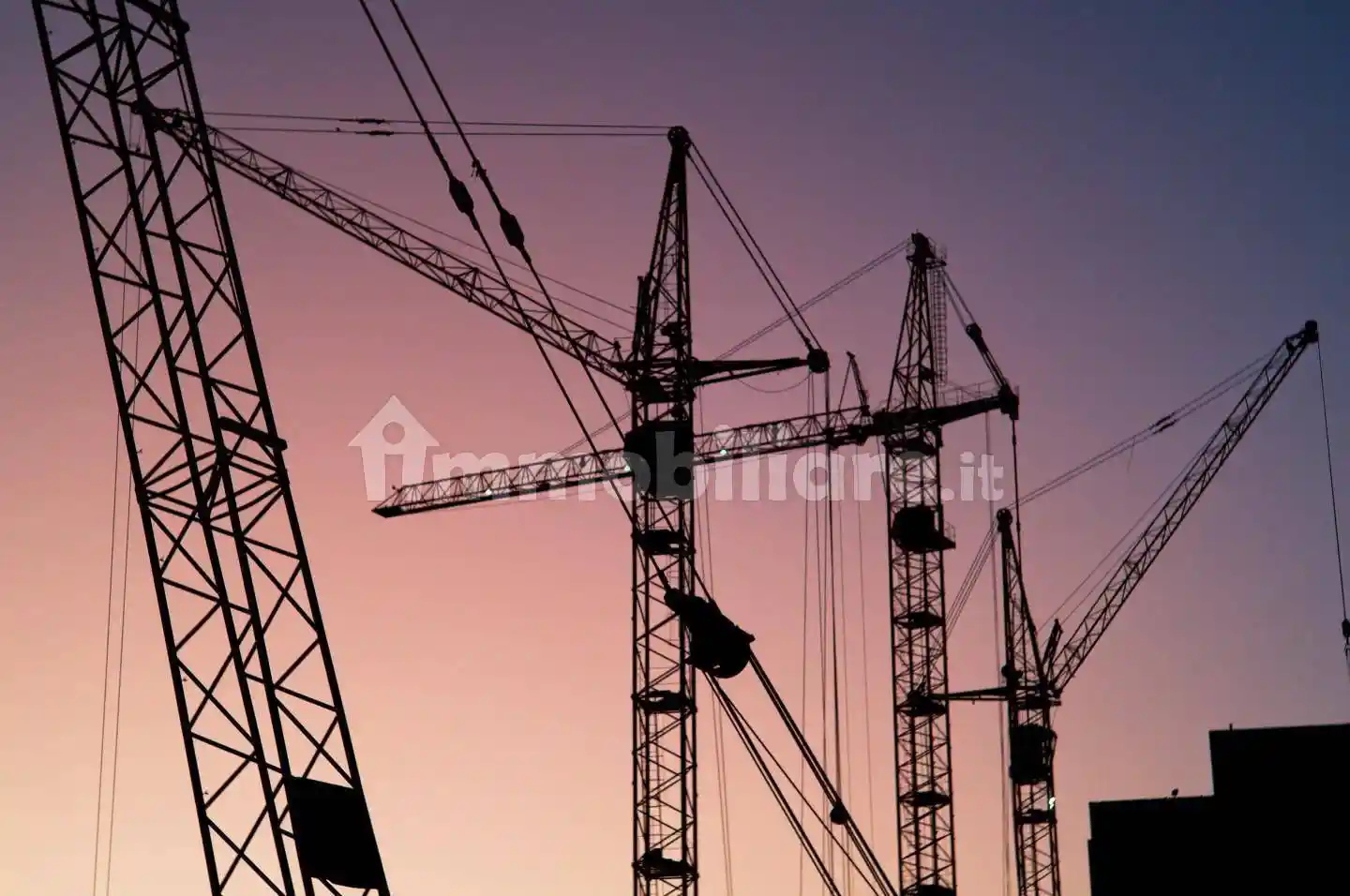 Appartamento in vendita a Capraia e Limite