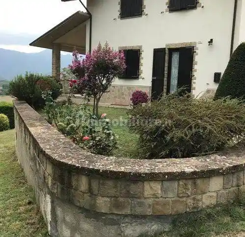 Villa in vendita a Fabriano