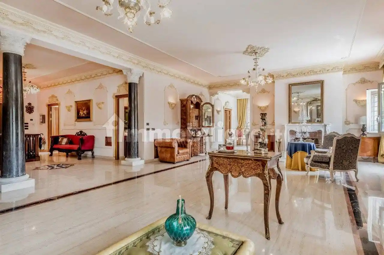 Villa in vendita a Velletri