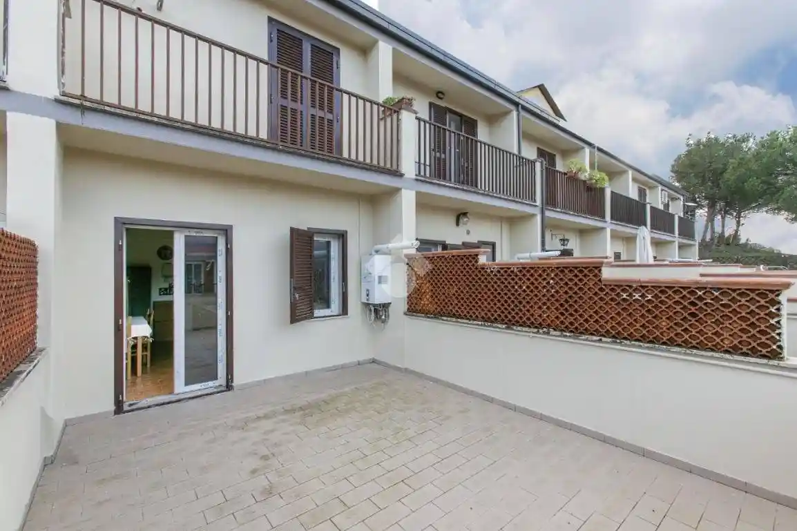 Villetta a schiera in vendita a Fonte Nuova