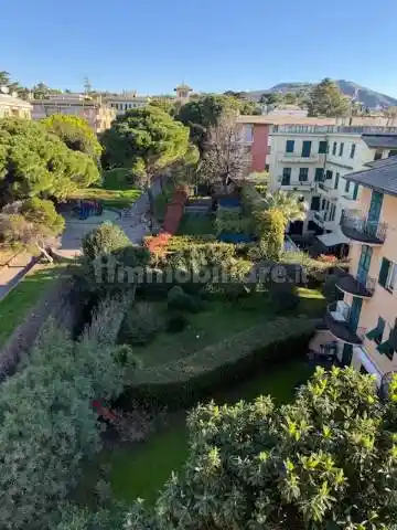 Appartamento in affitto a Genova
