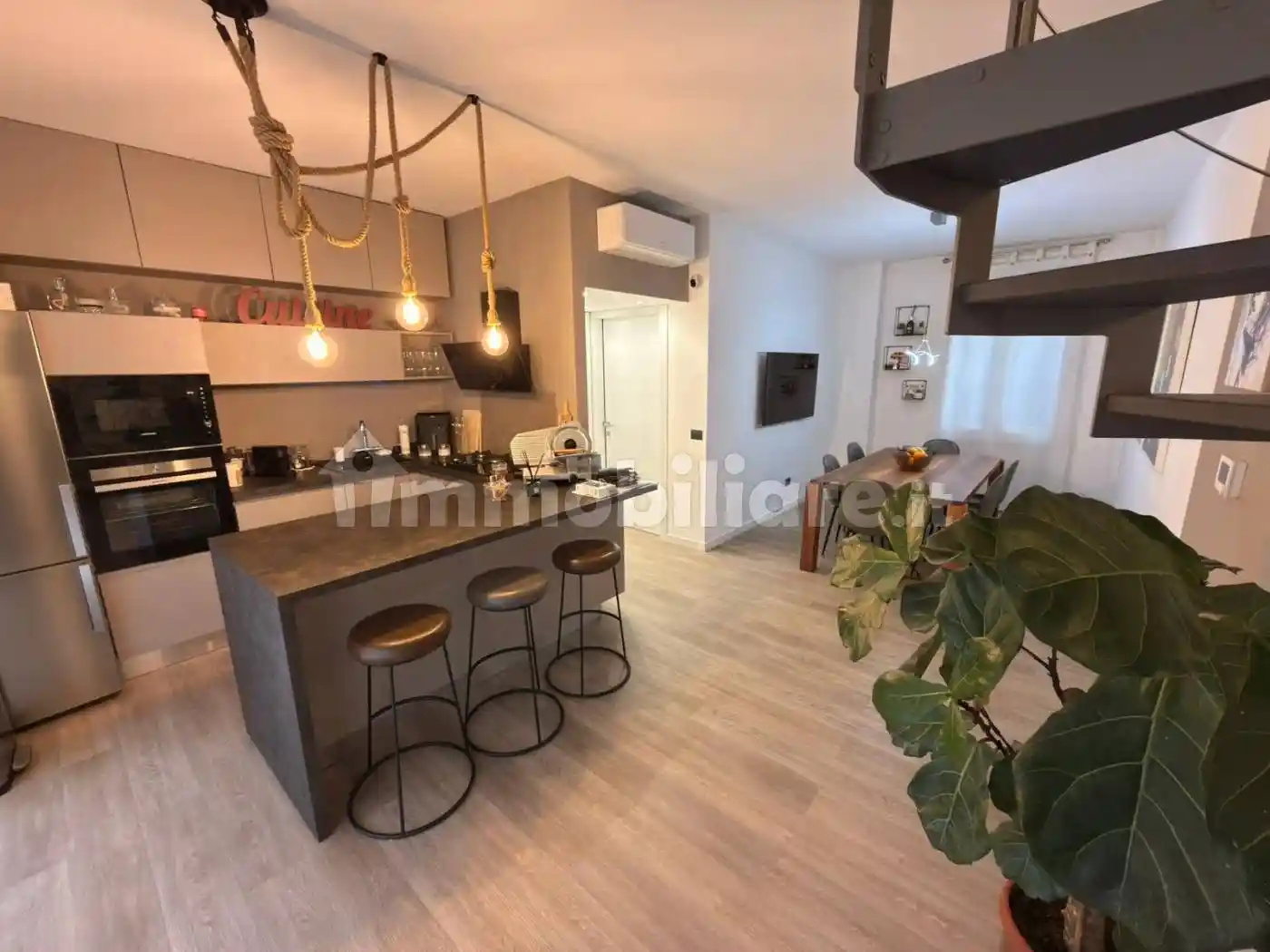 Appartamento in vendita a Seveso