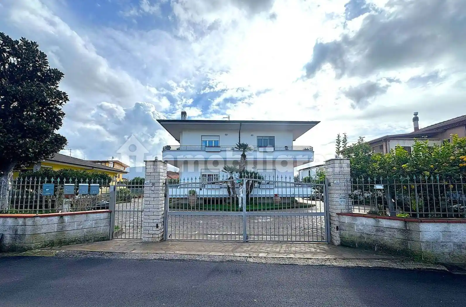 Appartamento in vendita a Cellole