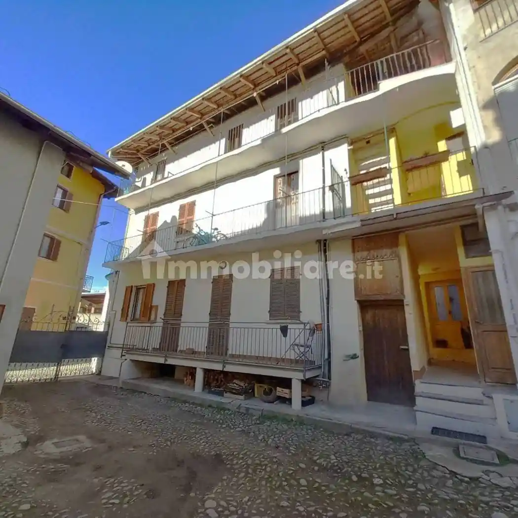 Appartamento in affitto a Quarona