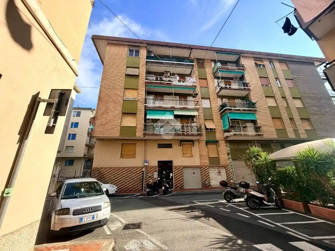 Appartamento in vendita a Albisola Superiore