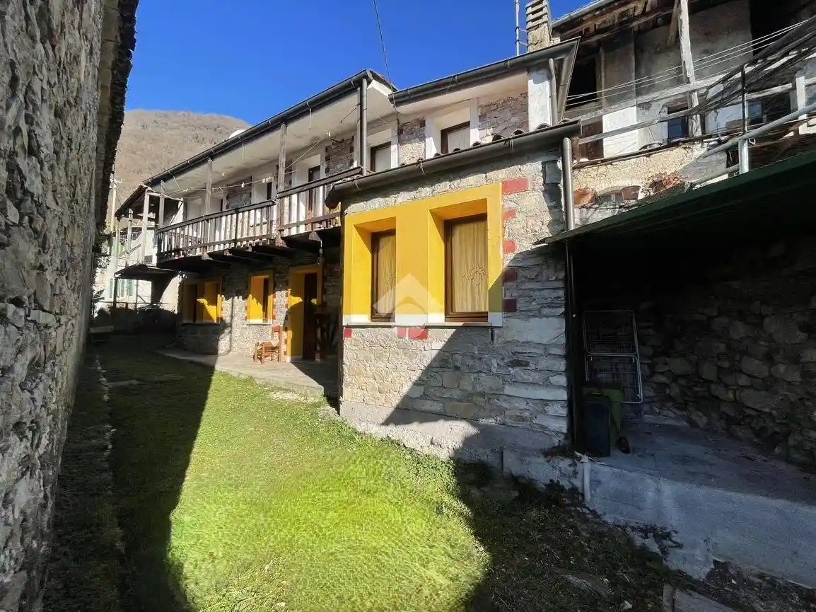 Appartamento in vendita a Revine Lago