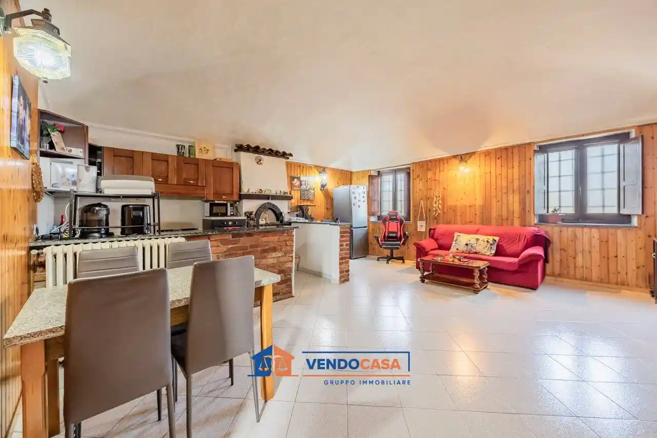 Casa indipendente in vendita a Pinerolo