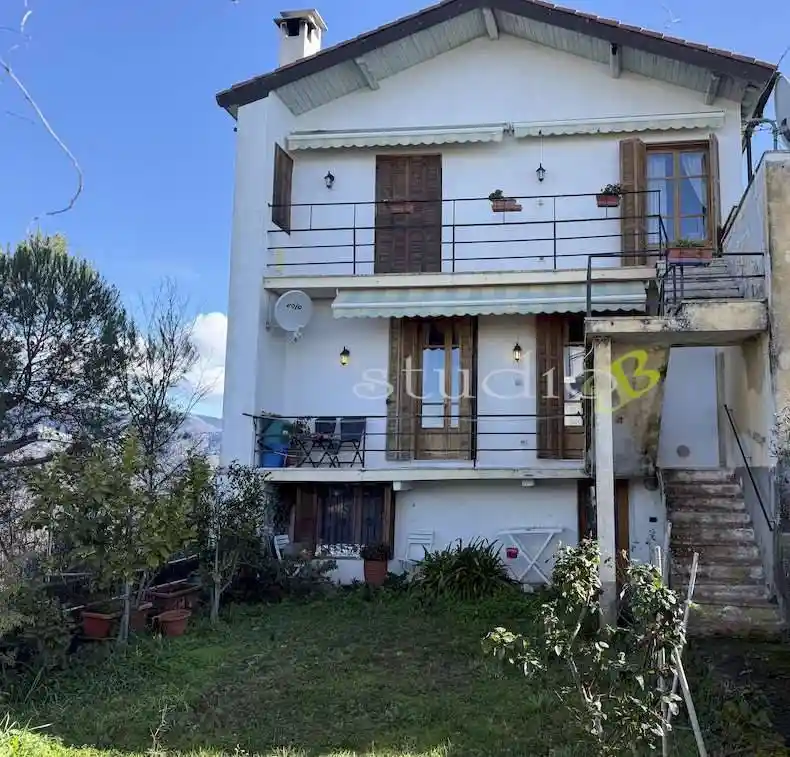 Casa indipendente in vendita a Perinaldo