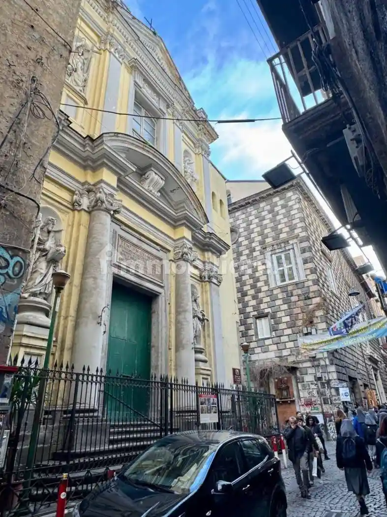 Appartamento in vendita a Napoli