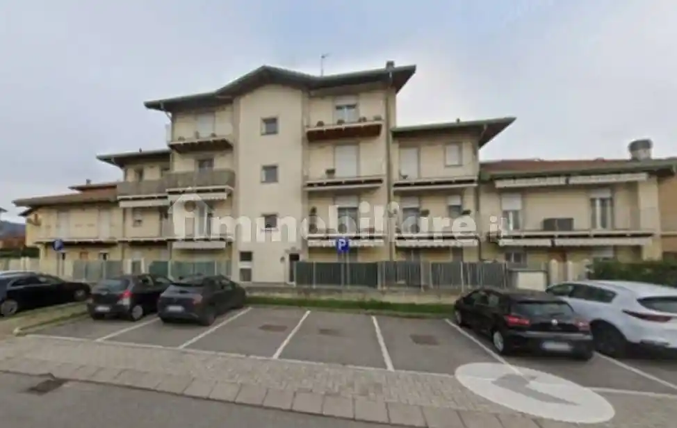 Appartamento in vendita a Brembate di Sopra