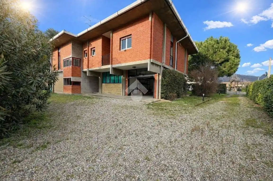 Villa in vendita a Coccaglio