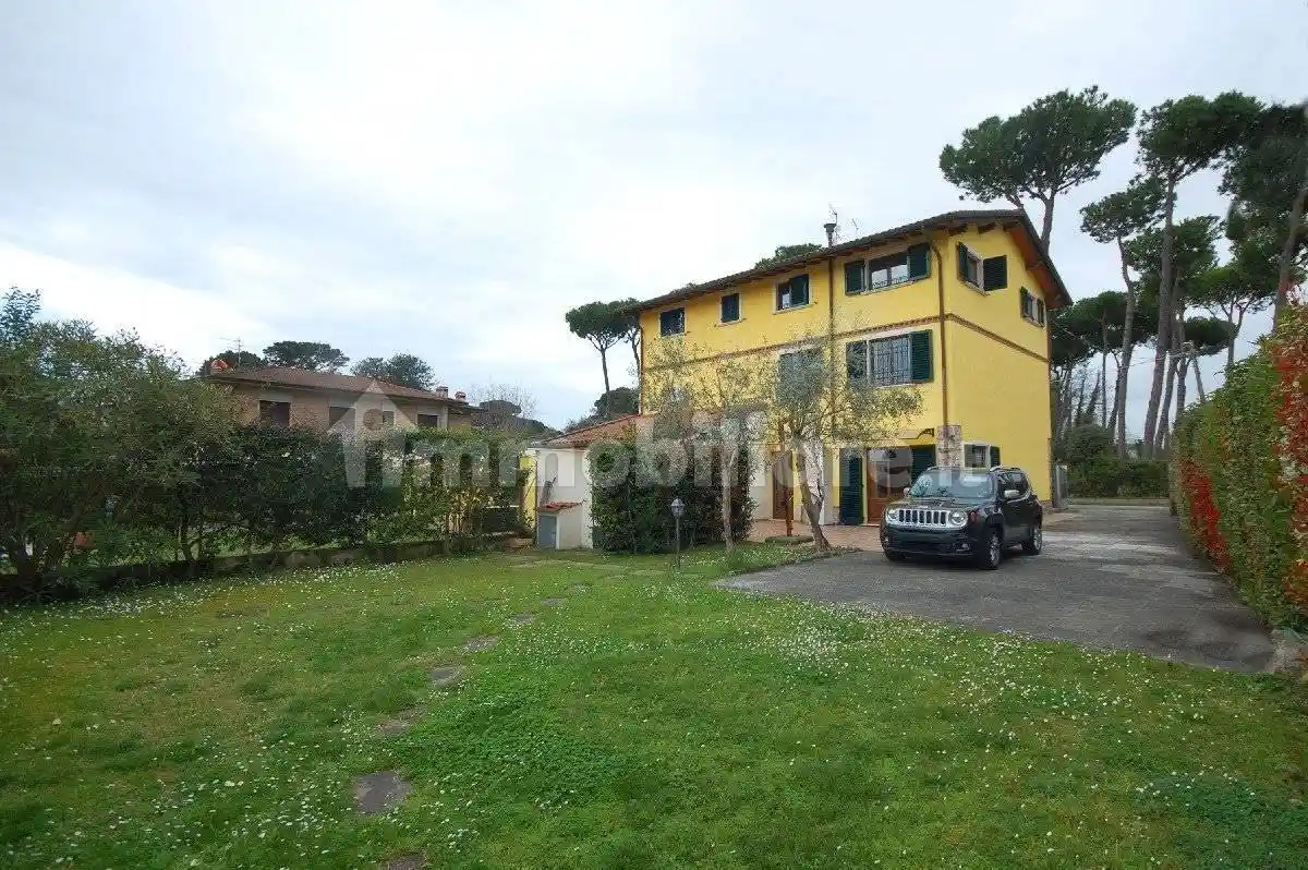 Villa in vendita a Pietrasanta