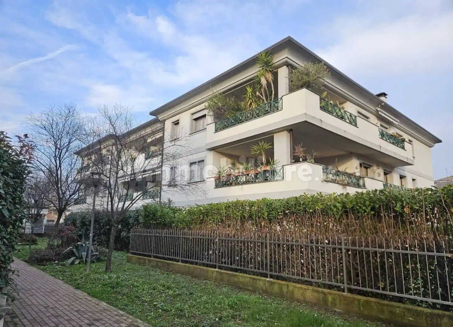 Appartamento in vendita a Carugate