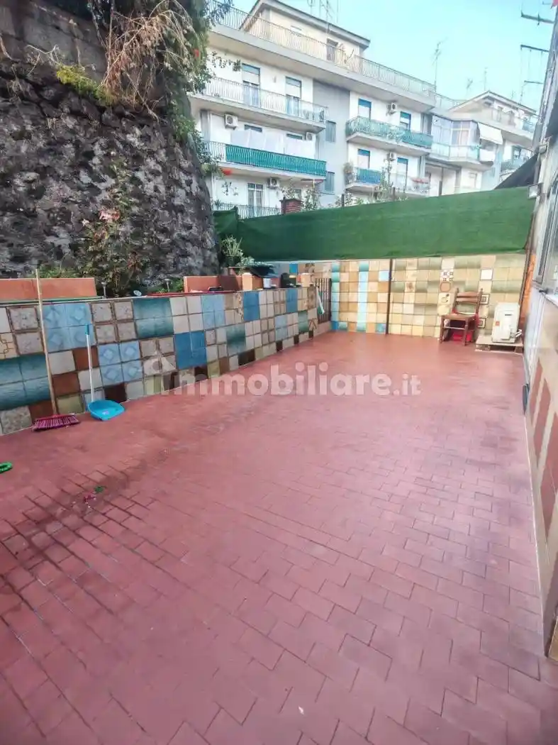 Appartamento in vendita a Aci Catena