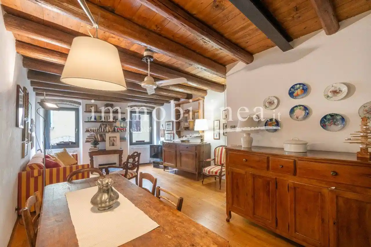 Palazzo - Edificio in vendita a Lazise