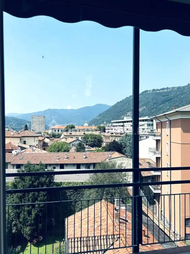 Appartamento in affitto a Como