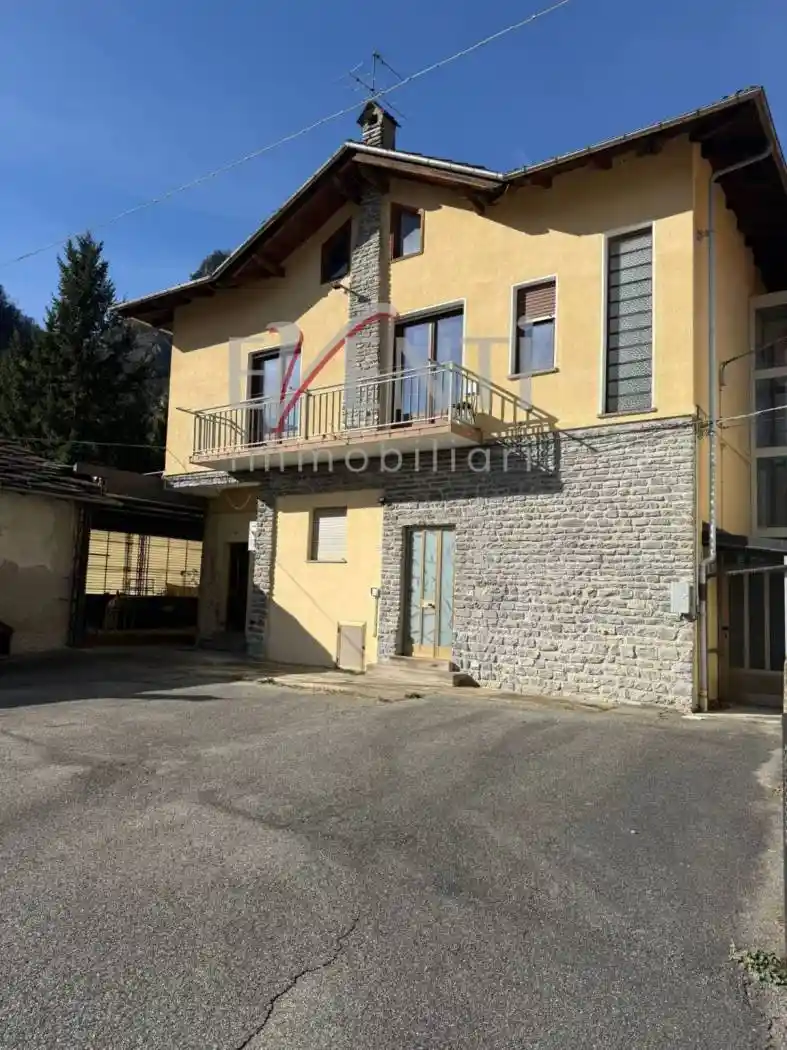 Appartamento in vendita a Roure