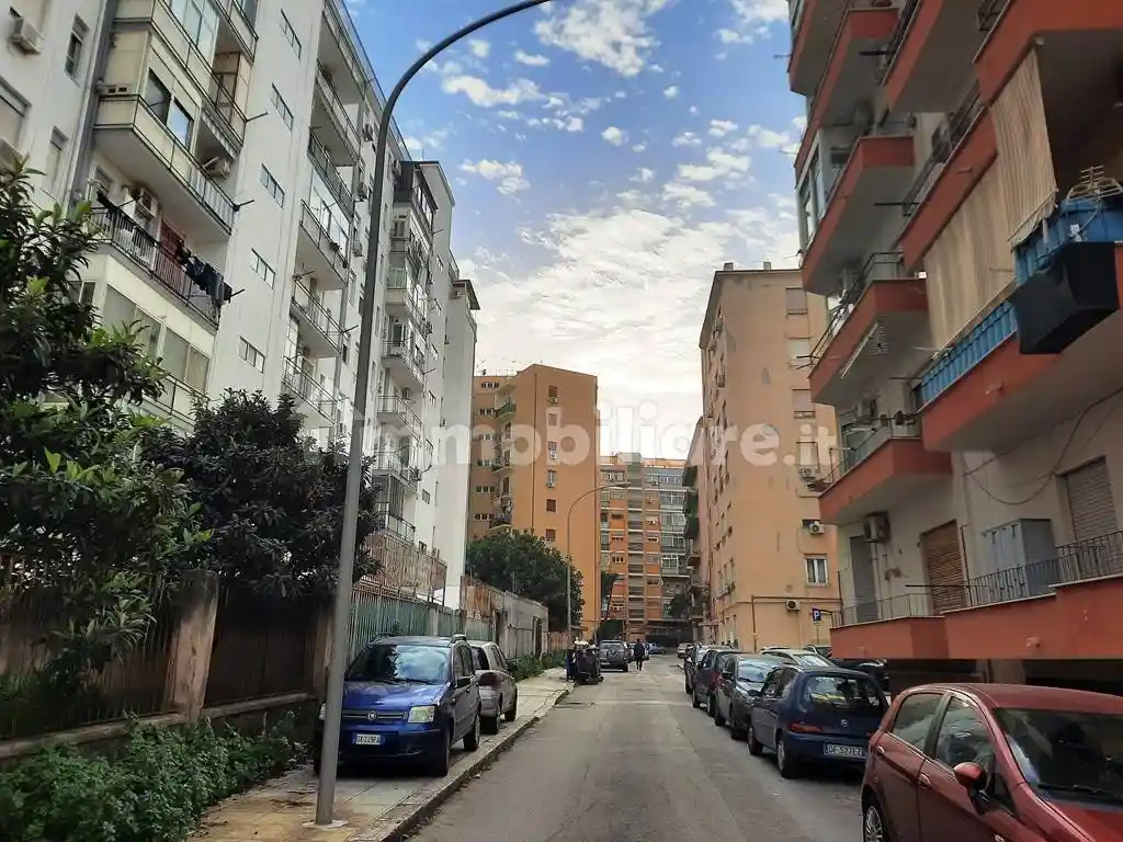 Appartamento in vendita a Palermo