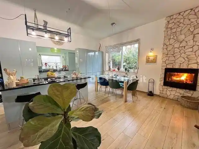 Villa in vendita a Brindisi