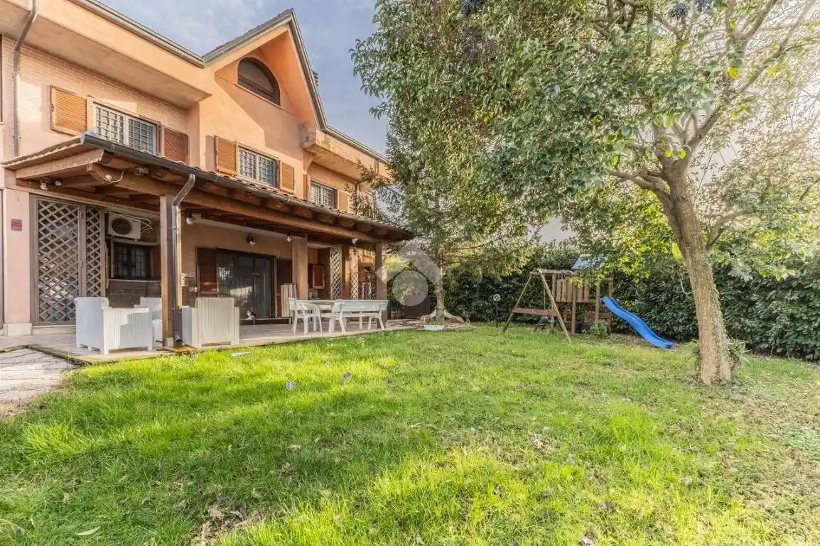 Villetta a schiera in vendita a Campagnano di Roma